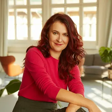 Markéta Radhi Šichtařová - ekonomické podcasty